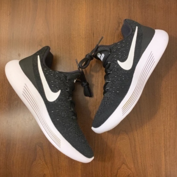 Nike Shoes - NEW WMNS Nike Air Lunar Epic Flyknit Shoe